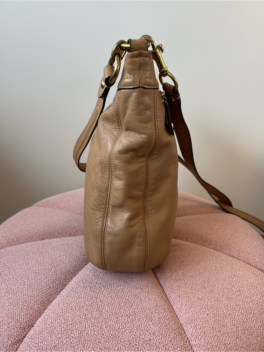 Coach Ashley Leather Hippie Bag in Camel - Picture 4 of 11